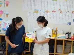 鎌倉市みどり幼稚園の読み聞かせと健診いたしました。