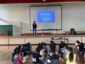 歯科保険指導で鎌倉市立今泉小学校の5,6年生にお話しさせていただきました。